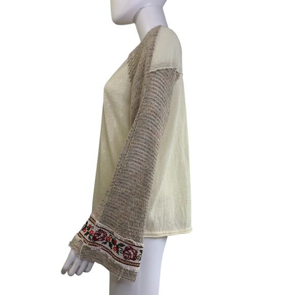 Umgee USA Henley Boho Blouse Size S Embroidered Bell Long Sleeve Knit Cream Tan - Picture 3 of 8